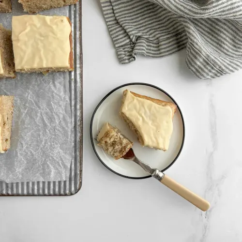 Blondies mit weißer Schokolade-Ganache