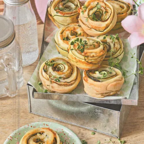 Crinkle-Pie-Schnecken mit Zucchini und Ziegenkäse