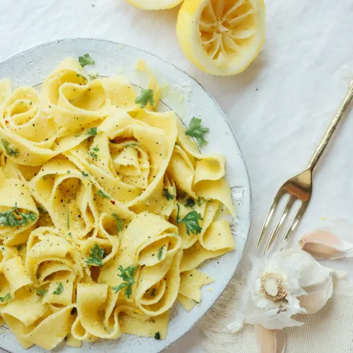 Spaghetti mit Zitronensahne-Soße