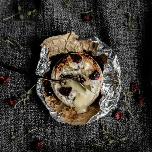 Camembert-Quiches mit Feigensenf