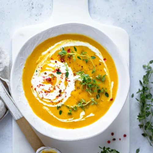 Möhrencremesuppe all'arrabbiata