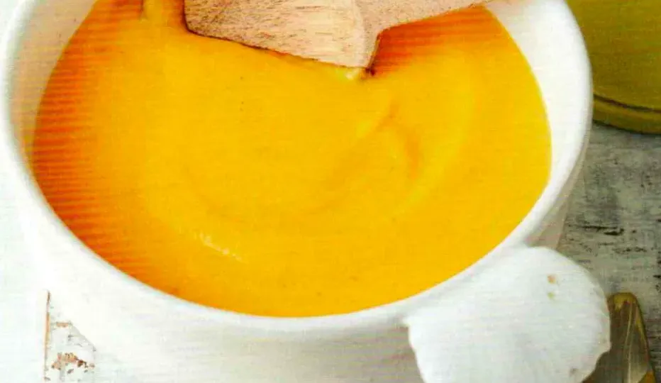 Möhrencremesuppe all'arrabbiata